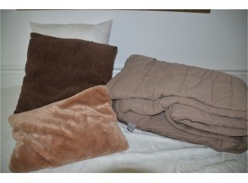 (#94) Full/queen Light Brown Comforter, Decorative Pillows (1 Zippered), Down Feather Pillow No Cover