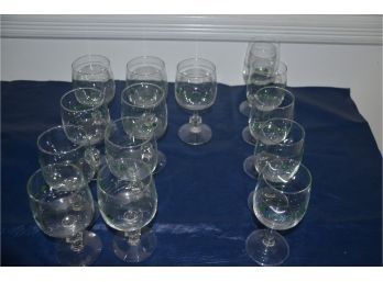 (#79) Glass Irish Coffee Glasses (2 Sizes) Total 14 Glasses