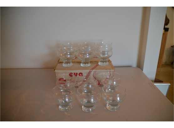 (#127) Set Of 12 Eva Belgium Glass Dessert/ice Cream/shrimp Cocktail Serving Cups