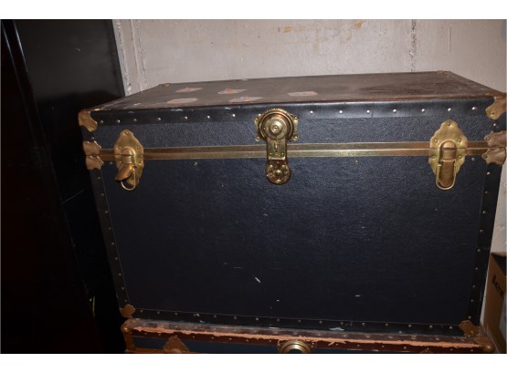 Vintage College / Camp Trunk Has Both Handles (could Not Open)