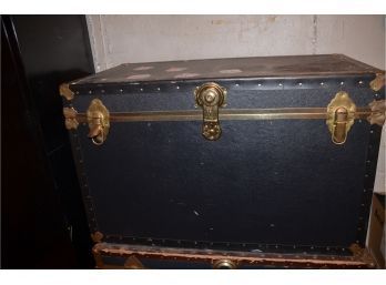 Vintage College / Camp Trunk Has Both Handles (could Not Open)