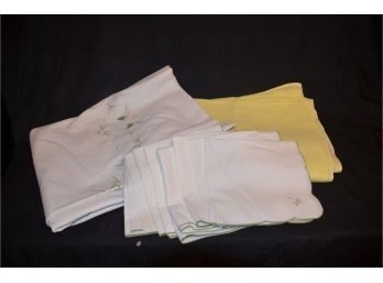 (#61) Table Linens (9 Napkins With Matching Cloth, Yellow Table Cloth)
