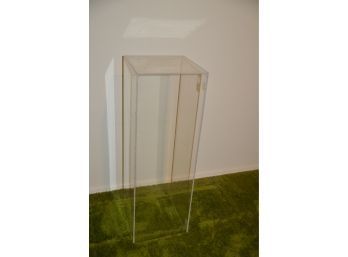 (#16) Plexiglass Pedestal