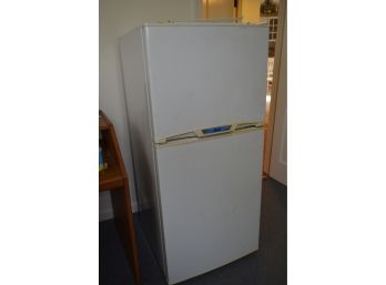 Small Refrigerator / Freezer  Reversible Door
