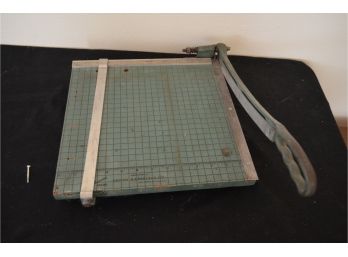 Vintage Paper Cutter By Photo Material Co. Elk Grove Village Ill.