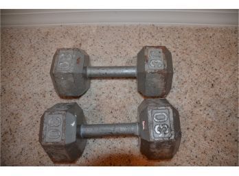 (#181) Pair Of Cast Iron Hex Dumbbell 30lbs Weights