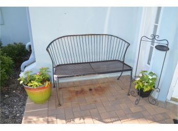 (#196) Wire Metal Bench, Welcome Planter Stand, Plastic Planter