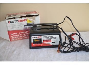 (#184) Autocraft Battery Charger 6AMP