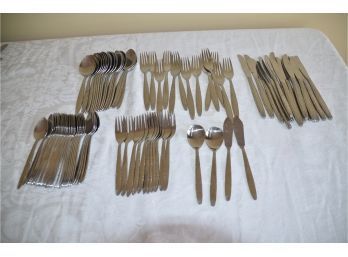(#80) Oxford Hall Korea Stainless Flatware Set (91 Pieces) See Details