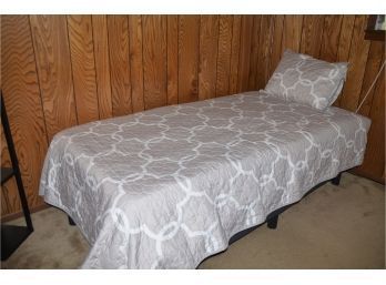 Twin Reversible Comforter And Sham