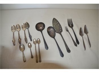 (#94) Assorted Silver Plate Serving Pieces