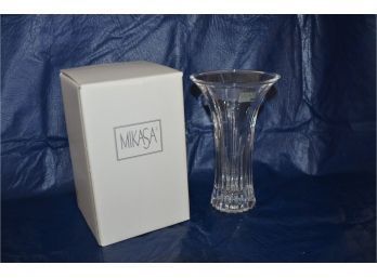 (#105) Mikasa Germany 7' Crystal Vase In Box