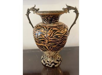 (#40) Porcelain Urn / Vase Brass Accent Detail Trim