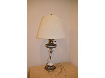 (#96) Vintage MCM Stamped RPM Porcelain White Cherub Brass Accent Detail Table Lamp