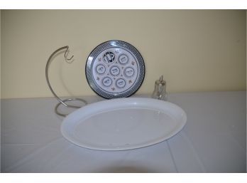 (#72) Plastic Oval Serving Platter, Melamine Seda Plate, Sugar Shaker, Metal Banana Holder