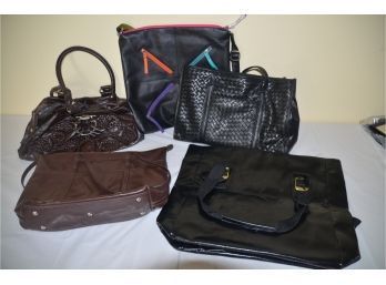 (#109) Black Assorted Handbags