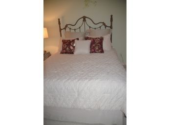 Queen Comforter Set (not Reversible) 2 Shams, 3 Decorative Pillows, 2 Euro Shams, Bed Linen