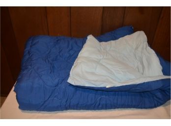 (#183) Reversible Full Size Comforter