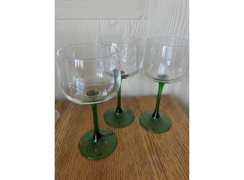 (#29) Green Stem 3 Wine Glass 7'H