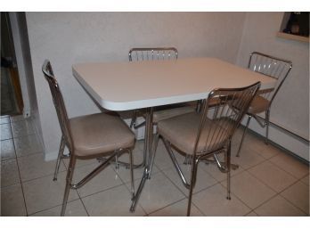 Kitchen Table And 4 Chairs