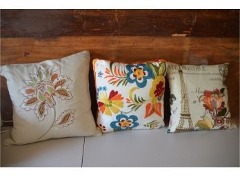 Zippered Covered Decorative Pillows (3 Of Them)