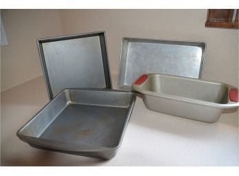 (#51) Assorted Of Bakeware Pans