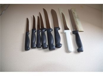 (#64) Assortment Of Knives