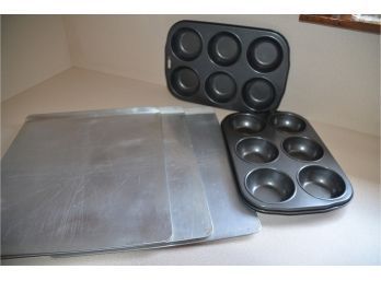 (#60) Muffin 2 Tins And 3 Rema Baking Cookie Sheet 13.5x12 Heavy Duty