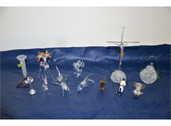 (#283) Assorted Mini Handblown Glass Figurines 5'H