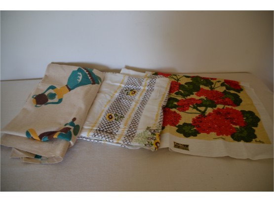 (#230) Vintage Table Linens: Mexican And Sunflower Design, Kaydee Linen Hand Towel