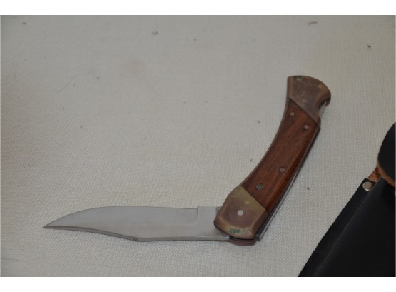 (#281) Pocket Knife In Leather Case