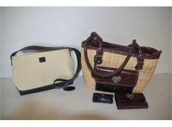 (#243) Straw Handbag With Matching Wallet And Lip Stick Case, Shoulder Handbag
