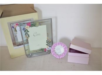 (#209) New In Box Carr Picture Frames (5x7 And 3.5x3.5)