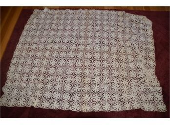 (#236) Vintage Crocheted Table Cloth 50x40