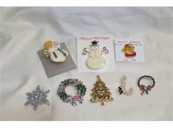 (#40) Assortment Of Christmas Pins