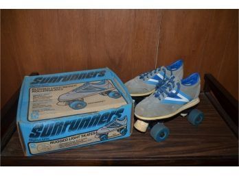 (#302) Vintage Sunrunner Sneaker Roller Skates Unisex Size 6-8 In Box