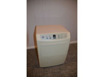 (#85) Dehumidifier By Kenmore Turns On
