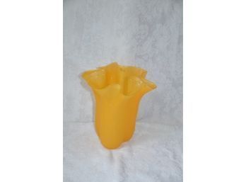 (#18) Muurla Finland Handblown Yellow Glass Ruffed Vase