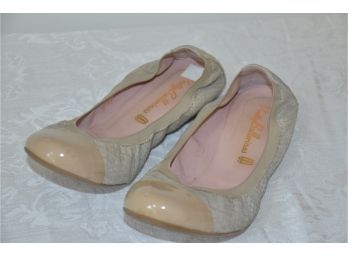(#105) Pretty Ballerina Shoe Size 37