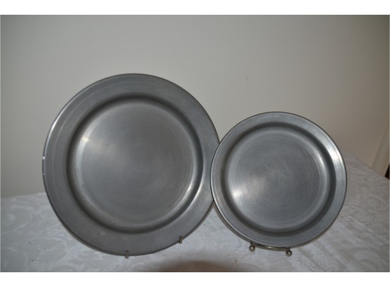 (#9) Vintage Colonial Pewter Round Serving Platter 10' And 8'