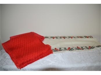 (#184) Christmas Table Runner And Table Cloth