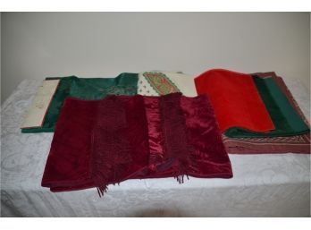 (#190) Assorted Holiday Table Runners (7)