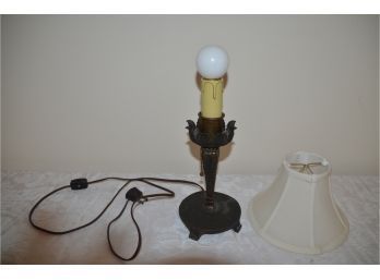 (#60) Vintage Metal Desk Lamp With Shade 13'H