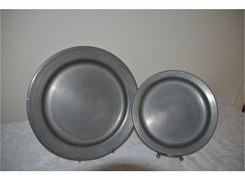 (#9) Vintage Colonial Pewter Round Serving Platter 10' And 8'