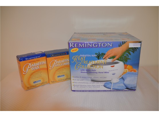 (#42) Remington Paraffin Was Heat Treatment Salon Style Heated Vibrating Hand Mitts And 2 Extra Paraffin Wax