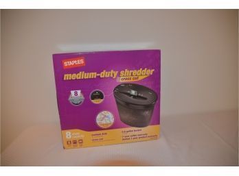 (#39) NEW Medium Duty Shredder In Box