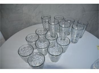 (#70) Drinking Glasses Dimple Design 7 Tall And 8 Short