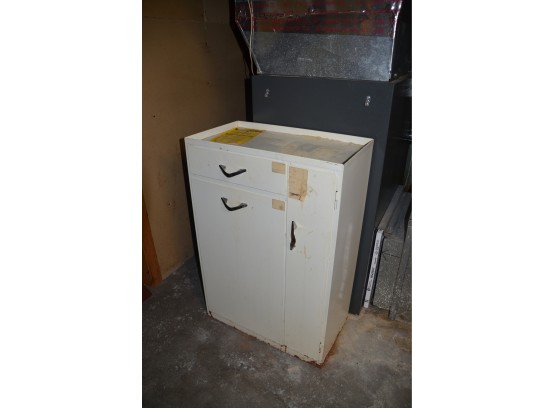 (#18) Vintage Metal Bathroom / Laundry Room Hamper With Storage Cabinet (rust On Bottom)