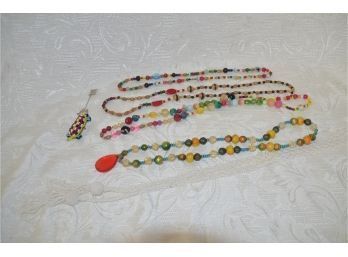 (#134B) Assorted Custome Jewelry Necklaces Beads