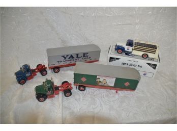 (#160) Metal Cab 18 Wheeler Yale And Railway Express (some Broken Pieces)  And Pepsi Cola Truck